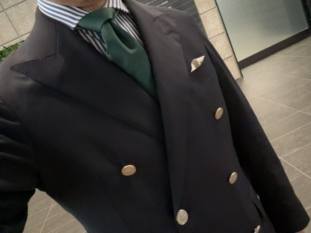 今年の気温であれば平織はまだまだ使えますよ！